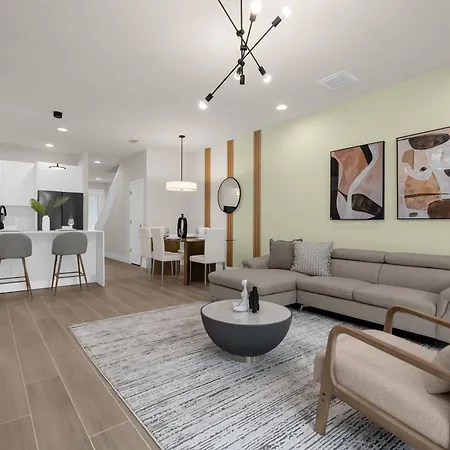 Upstay - Townhouse With Private Pool And Foosball
